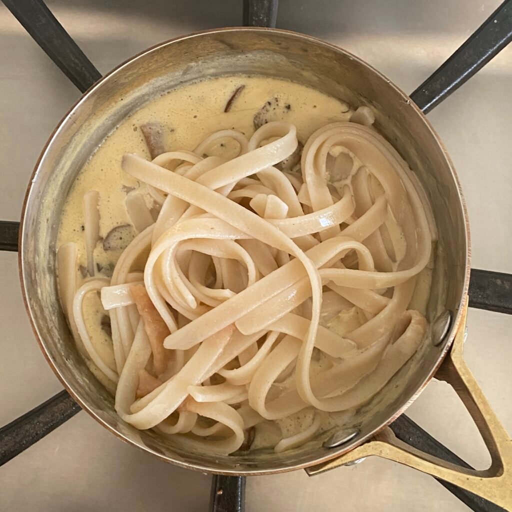 fettucini with mushroom sauce