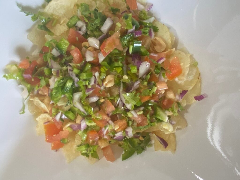 chips with herbs and vegetables